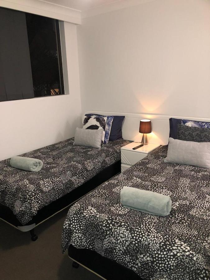 Anacapri Holiday Resort Apartments Surfers Paradise Extérieur photo