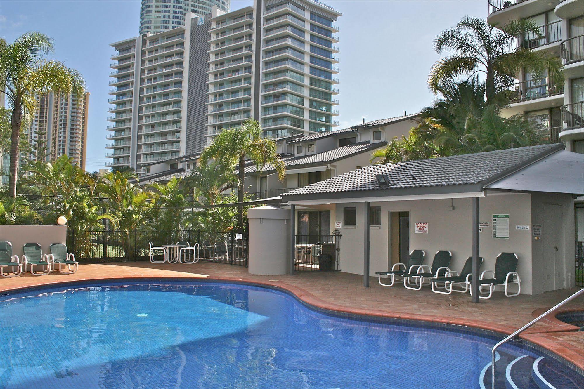 Anacapri Holiday Resort Apartments Surfers Paradise Extérieur photo