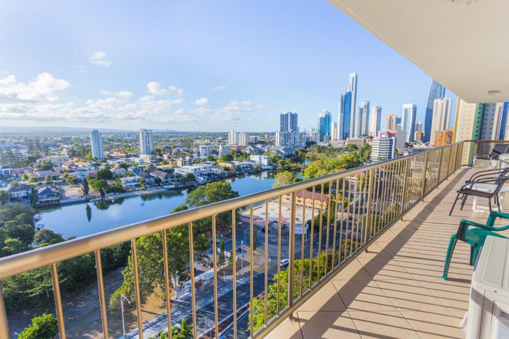 Anacapri Holiday Resort Apartments Surfers Paradise Extérieur photo